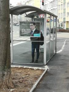 sebastian-kurz-austria-bus-stop-wien-meidling-street-photography